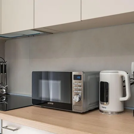 Modern Escape - Two Bedroom With Balcony * 두브로브니크
