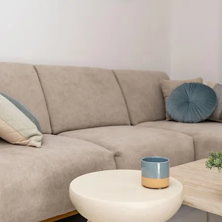 Modern Escape - Two Bedroom With Balcony * 두브로브니크