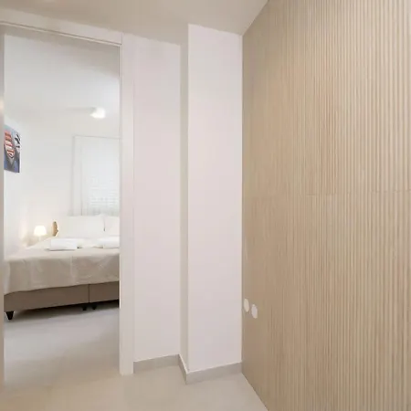 아파트 Modern Escape - Two Bedroom With Balcony 두브로브니크