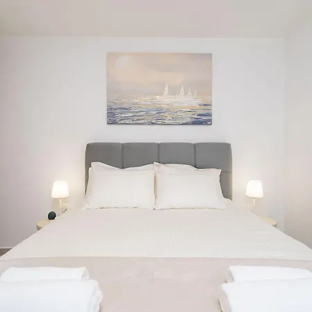 아파트 Modern Escape - Two Bedroom With Balcony 두브로브니크