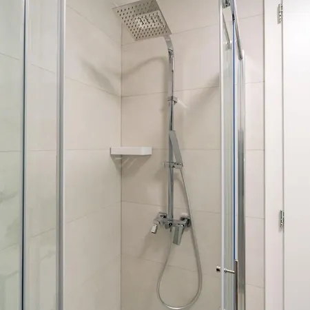 Modern Escape - Two Bedroom With Balcony * 두브로브니크
