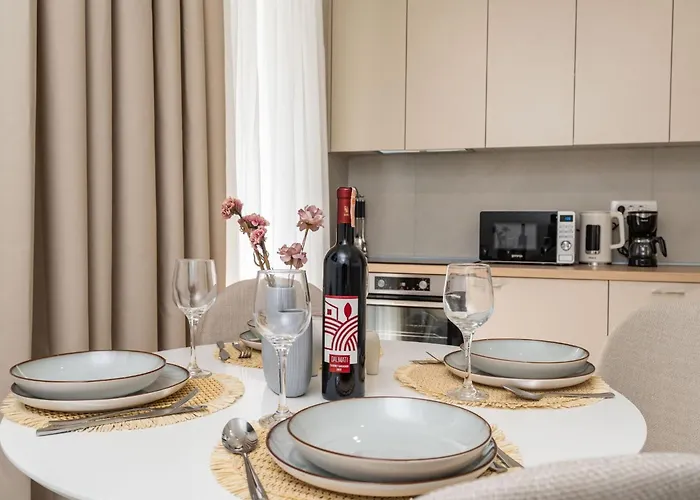 Modern Escape - Two Bedroom With Balcony