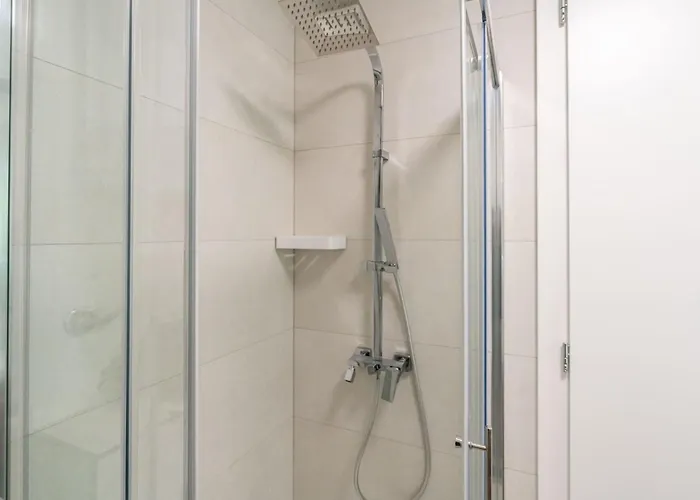 Modern Escape - Two Bedroom With Balcony * Dubrovnik