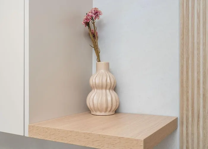 Lejlighed Modern Escape - Two Bedroom With Balcony *