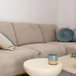 Modern Escape - Two Bedroom With Balcony * Dubrovnik