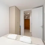 Apartman Modern Escape - Two Bedroom With Balcony